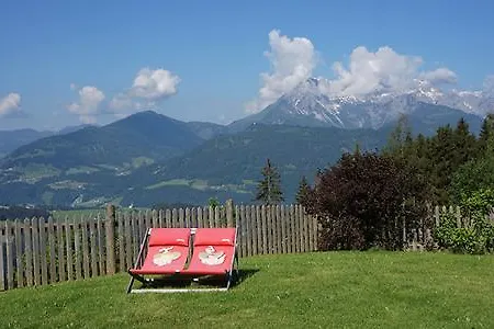 Апартаменты Brotzeitalm Пфаррверфен